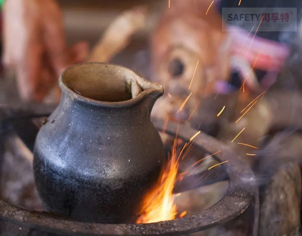 火塘烤茶（圍爐煮茶）文化：人間煙火，歲月靜好 (圖3)