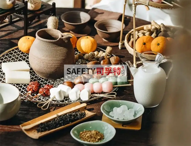 圍爐煮茶驟然爆火，一套好的圍爐茶桌必不可少[司孚特圍爐茶桌,炭火爐](圖2)
